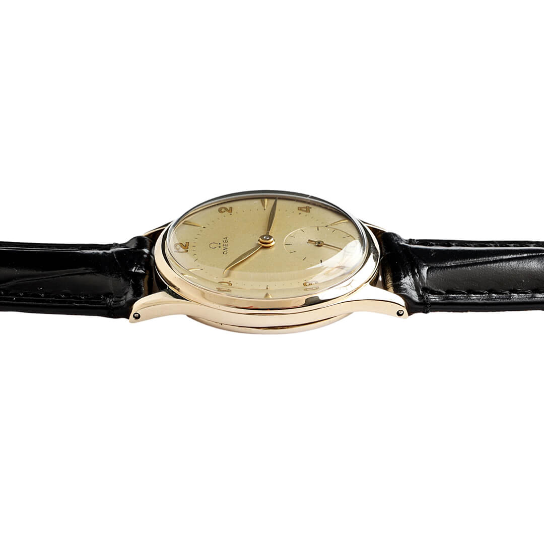 Omega Ref. 920 Gold Vintage Watch, 1949